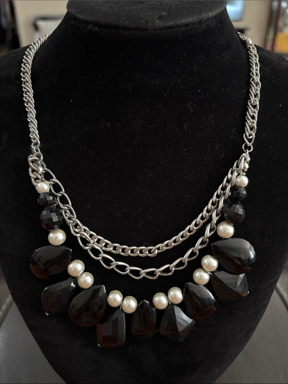 Elegant Black Bead and faux Pearl Statement Necklace